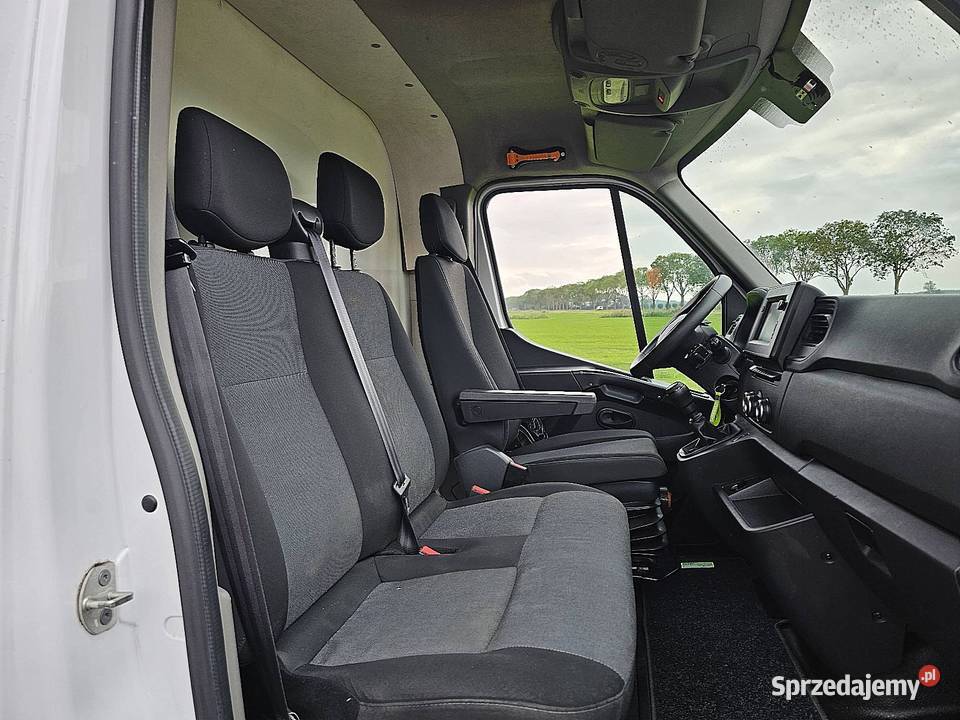 Renault MASTER T35 ac camera EURO6 kontener 4x2 nieuszkodzony