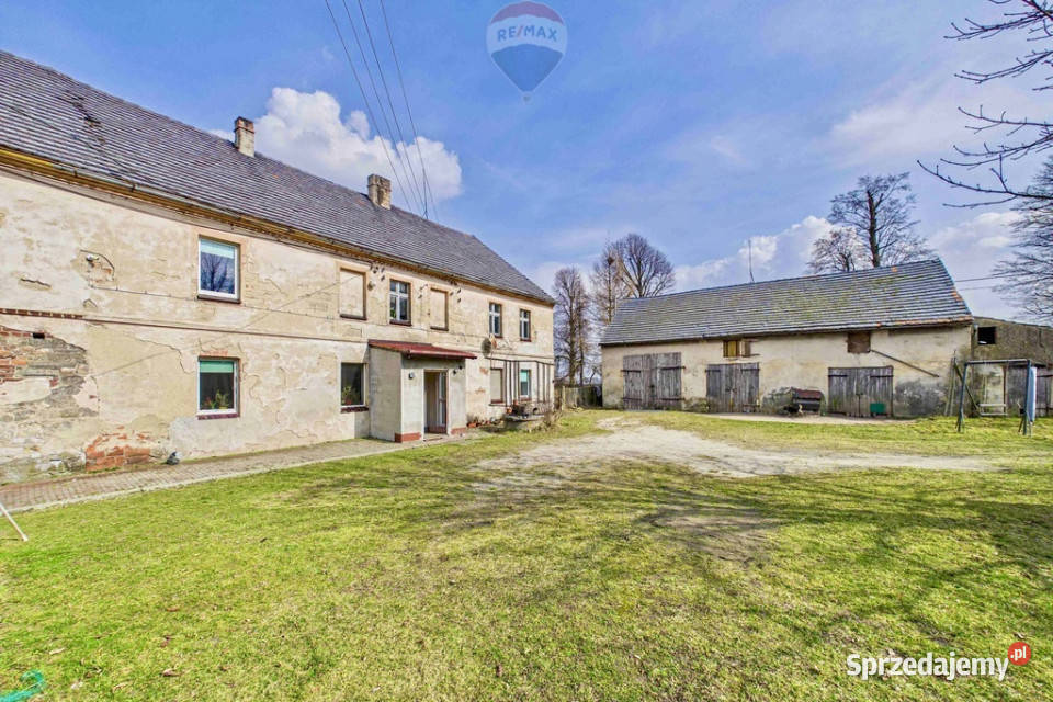 Dom z dużą działką i budynkami gospodarczymi wolnostojący dolnośląskie Stary Łom