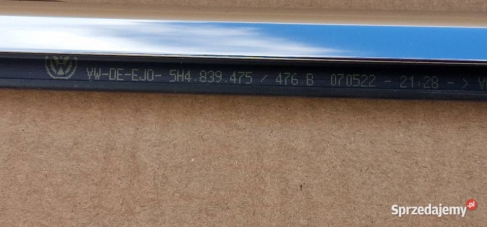 VW GOLF VIII 8 LISTWA ZGARNIAJĄCA SZYBY CHROM osobowe Bieleń