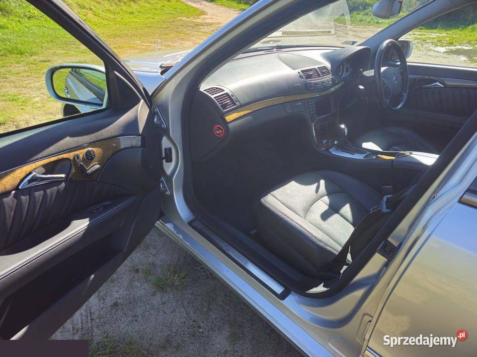 MercedesBenz E320 T CDI Avantgarde 204 2005r Mercedes-Benz Nowodworce