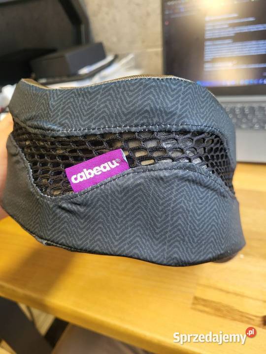 Poduszka podróżna Cabeau Evolution z chłodzeniem Kruszyn