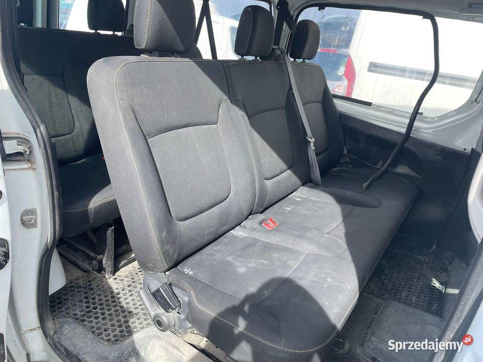 RENAULT Trafic III 16 DCi 125 9 miejsc ET726 dolnośląskie