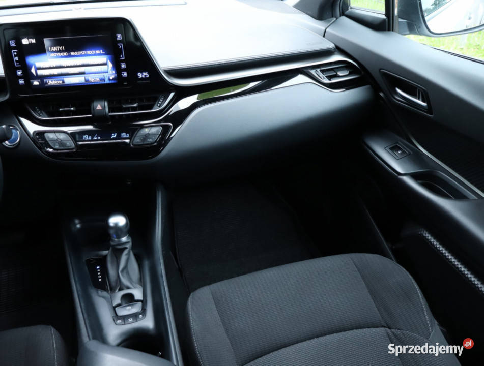 Toyota CHR 18 Hybrid nieuszkodzony Piaseczno