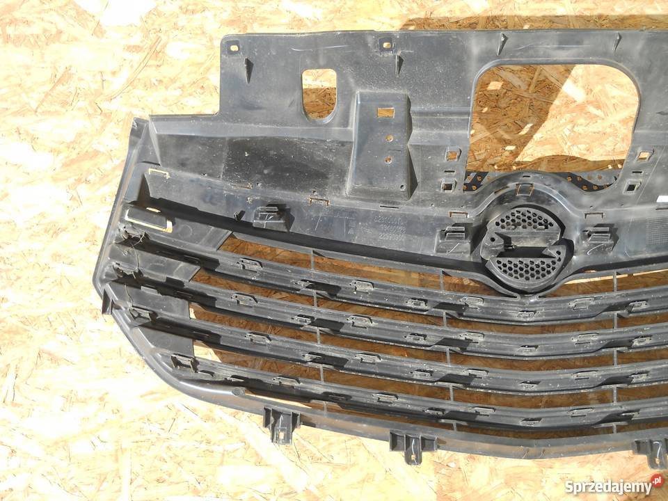 OPEL VIVARO II ATRAPA GRILL części blacharskie Siechnice