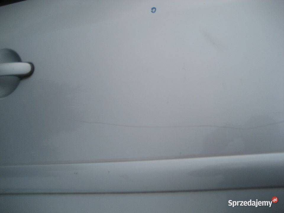 vw touran 0309r drzwi przód prawe kod lakieru wielkopolskie Rakoniewice
