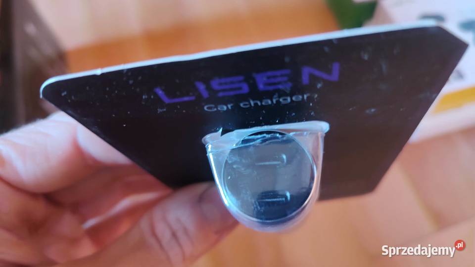 ładowarka samochodowa marki LISEN model 2E7112 Książ Wielkopolski