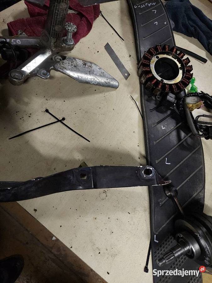 Yamaha XJ 550 ogon zadupek plastik tył tylny Jelenia Góra