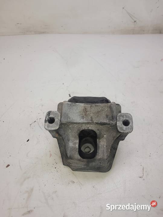 ŁAPA PODUSZKA SILNIKA AUDI A4 A5 Q5 8R0199381AL Zawieszenie silnika Przystajń sprzedam