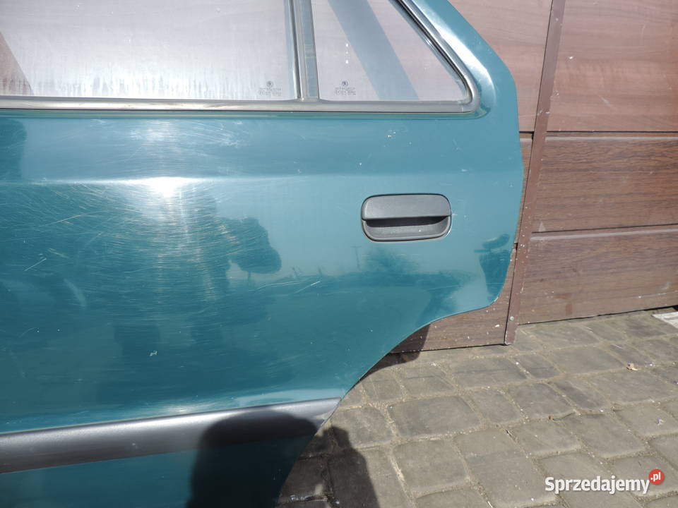 SKODA FELICJA DRZWI LEWE TYLNE małopolskie