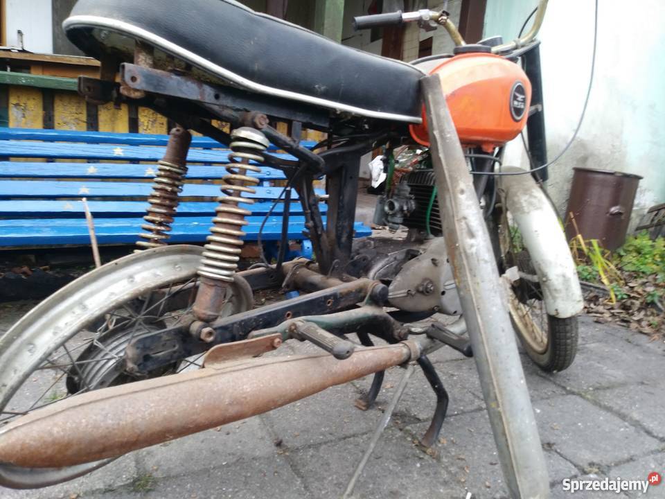 Wsk 125 do remontu brak dokumentów Rok produkcji 1977 WSK Gliwice sprzedam