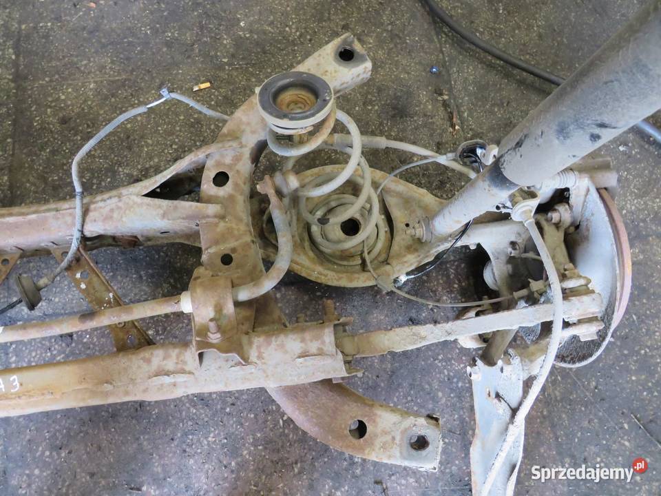 BELKA ZAWIESZENIA OŚ TYŁ MAZDA 3 BM 13 Zestawy zawieszenia