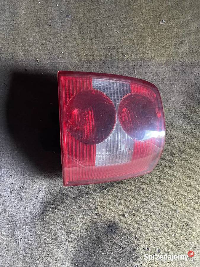 Lampa tylna lewa vw passat b5fl osobowe Ruszów