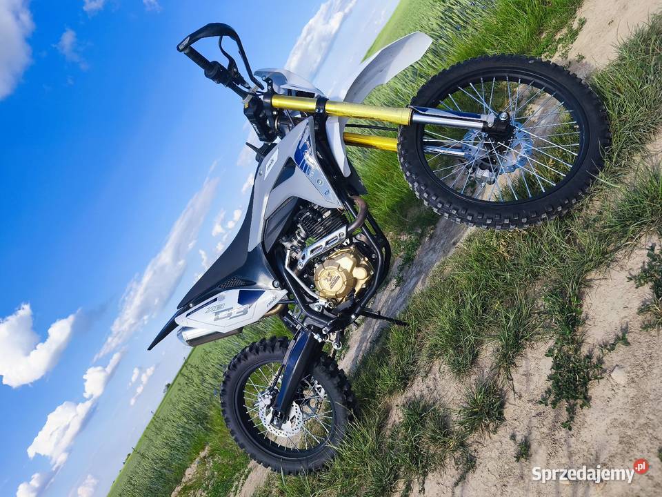 Cross 250 prawie nowy możliwe zamiana na Kraśnik
