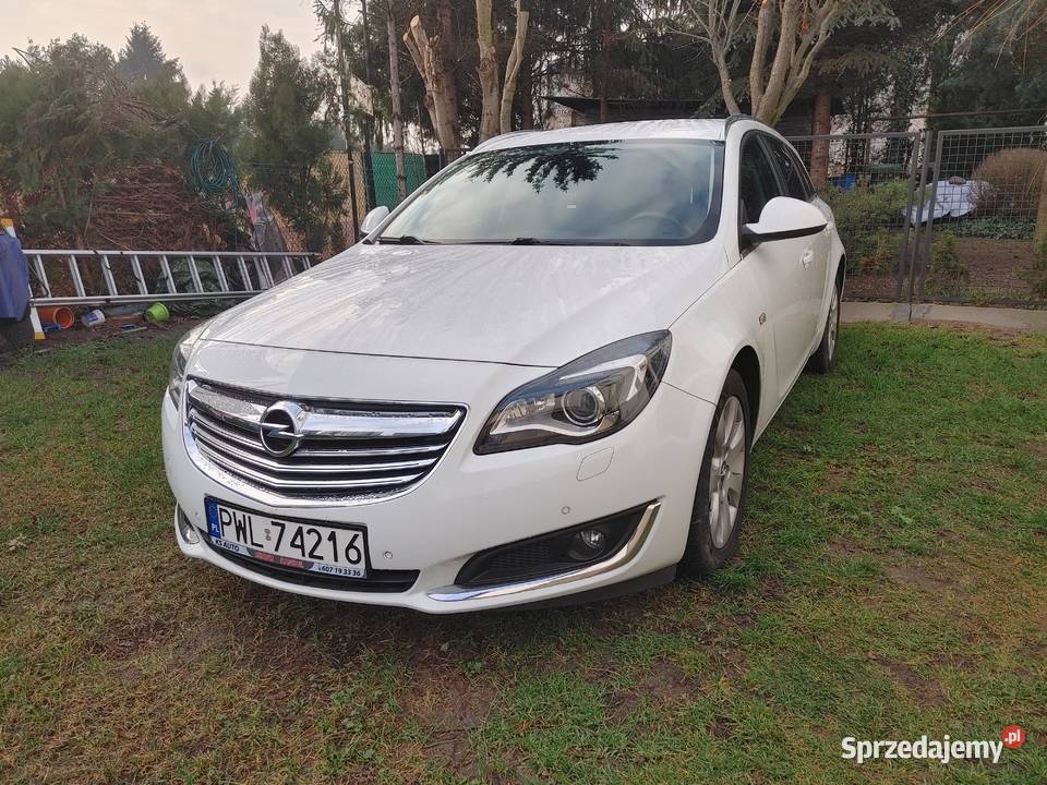 Opel Insignia Sports Tourer 2014 16 Turbo reflektory ksenonowe