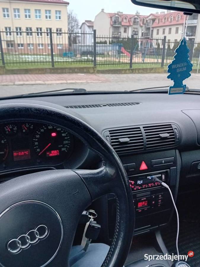 Sprzedam audi a3 granatowy A3