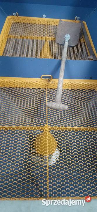 Rozsiewacz bogle poj 2000 ładny stan sprowadzony Nowa Karczma sprzedam