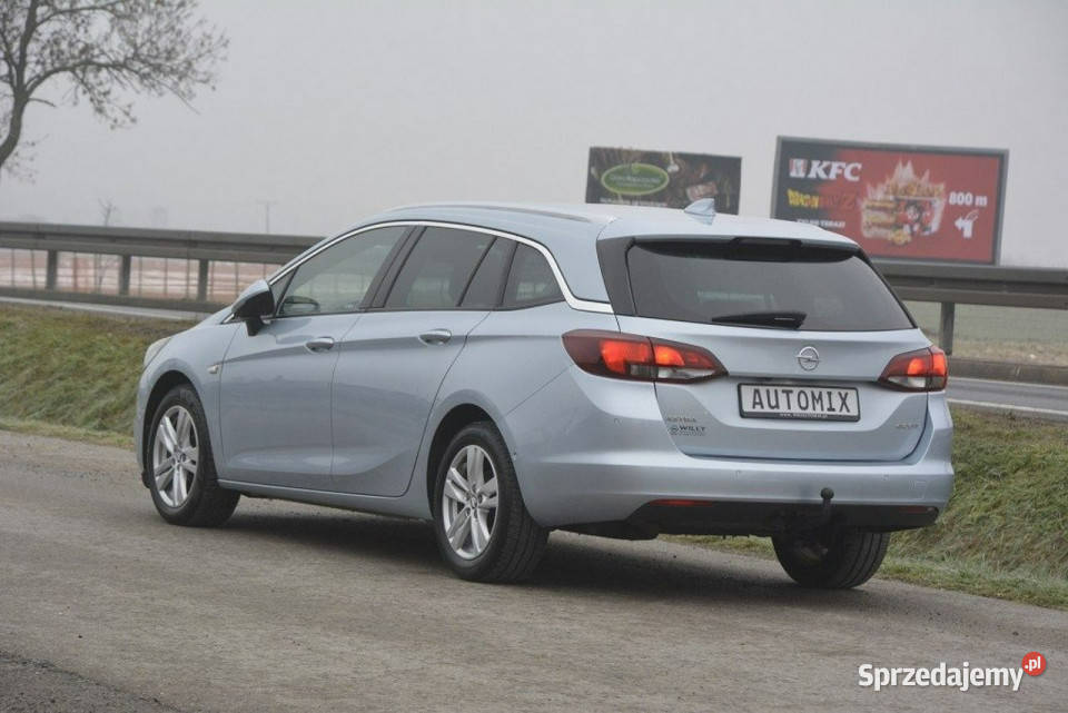 Opel Astra 16CDTI doinwestowany bezwypadkowy VAT marża Astra Sędziszów Małopolski sprzedam
