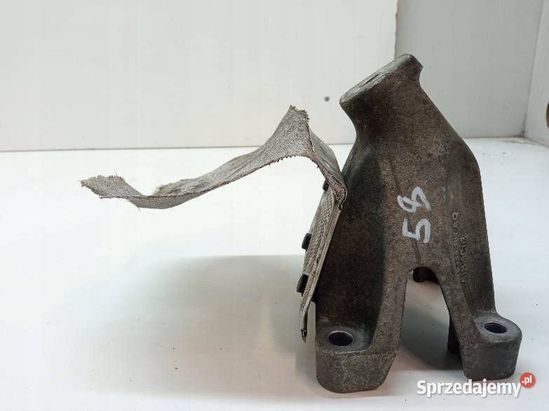 ŁAPA WSPORNIK 8K0199307AQ 30 TDI Audi A4 IV Rok produkcji 2011