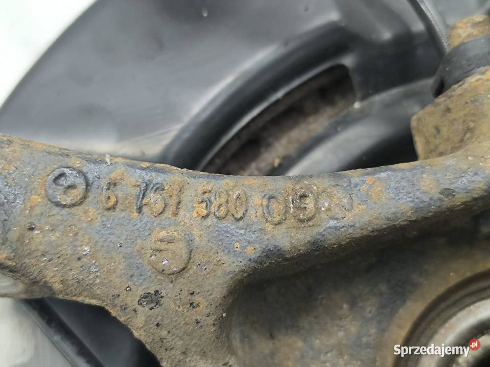 ZWROTNICA PRAWY TYŁ BMW E90 20D 6761580 Zawieszenie i amortyzacja