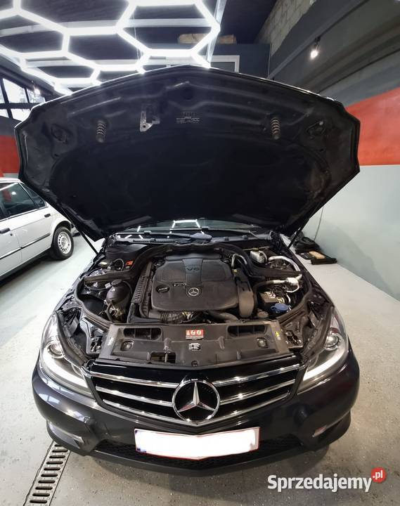 Mercedes C300 2014 35 v6 4matic pakiet AMG sprzedam