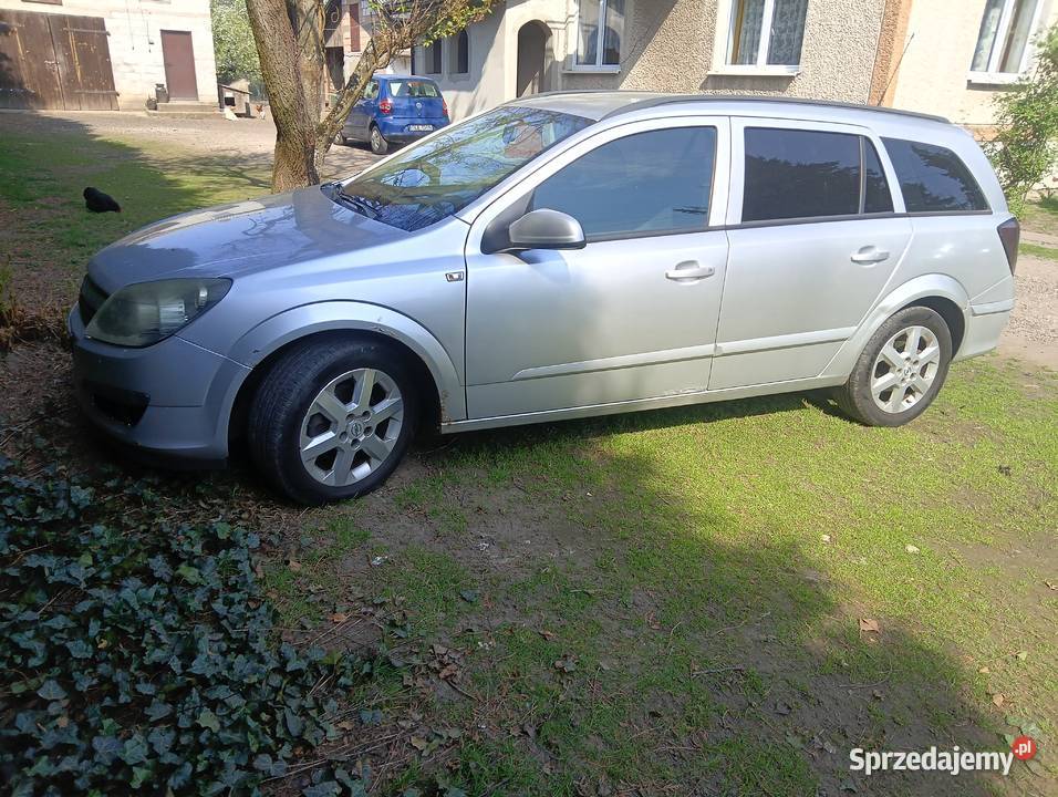 Opel Astra h 17cdti kombi Rok produkcji 2006
