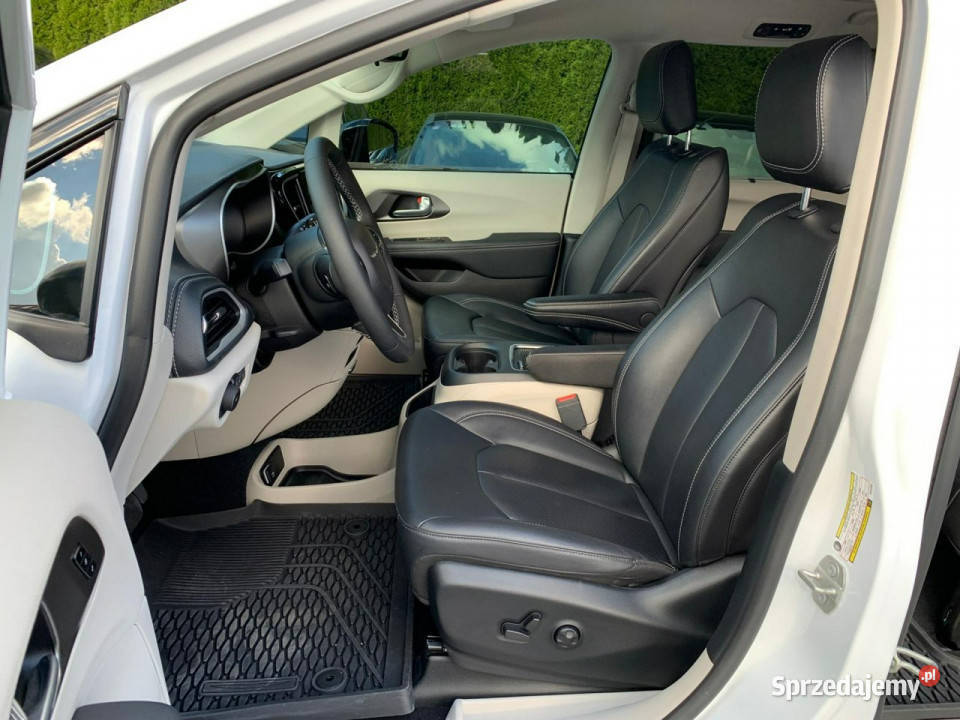 Chrysler Pacifica 36 V6 291 Road Tripper 7 osób Baranowo