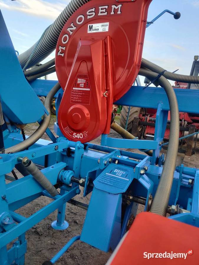 Siewnik do kukurydzy monosem 5 i 6 rzędów Uniejów