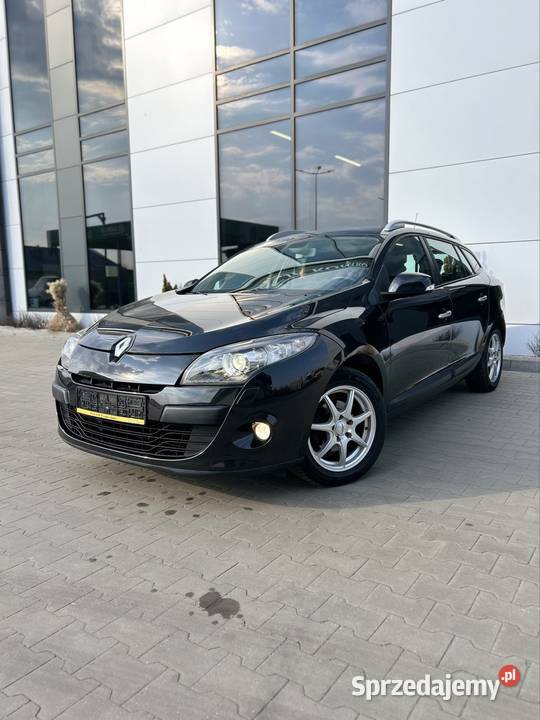 Śliczne Megane 16 Benzyna Bixenon skrętny Klima Puławy