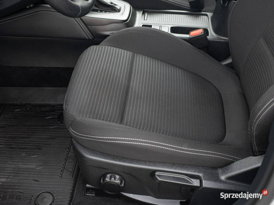 Ford Focus GD9M21110 EcoBoost Titanium X Podgrzf srebrny Gdańsk