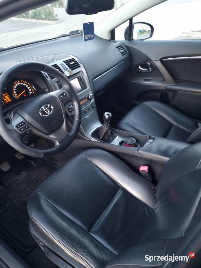Toyota Avensis Toyota Avensis T27 2011 Wagon nieuszkodzony sprzedam