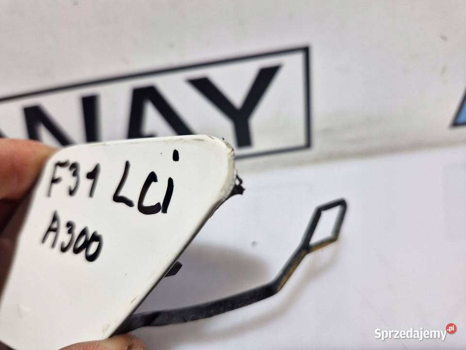 BMW F31LCI ZAŚLEPKA HAKA ZDERZAKA TYŁ TYLNIA osobowe Części samochodowe sprzedam