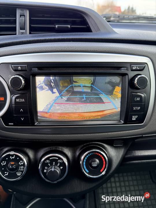 Toyota Yaris 133 Benzyna 2012r elektryczne szyby lubelskie sprzedam
