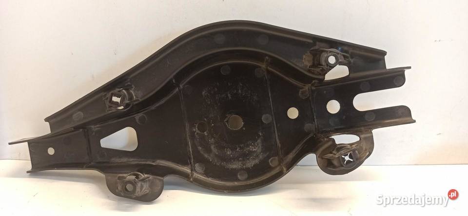 VOLVO XC40 OSŁONA WAHACZA PRAWY TYŁ 32221530 osobowe