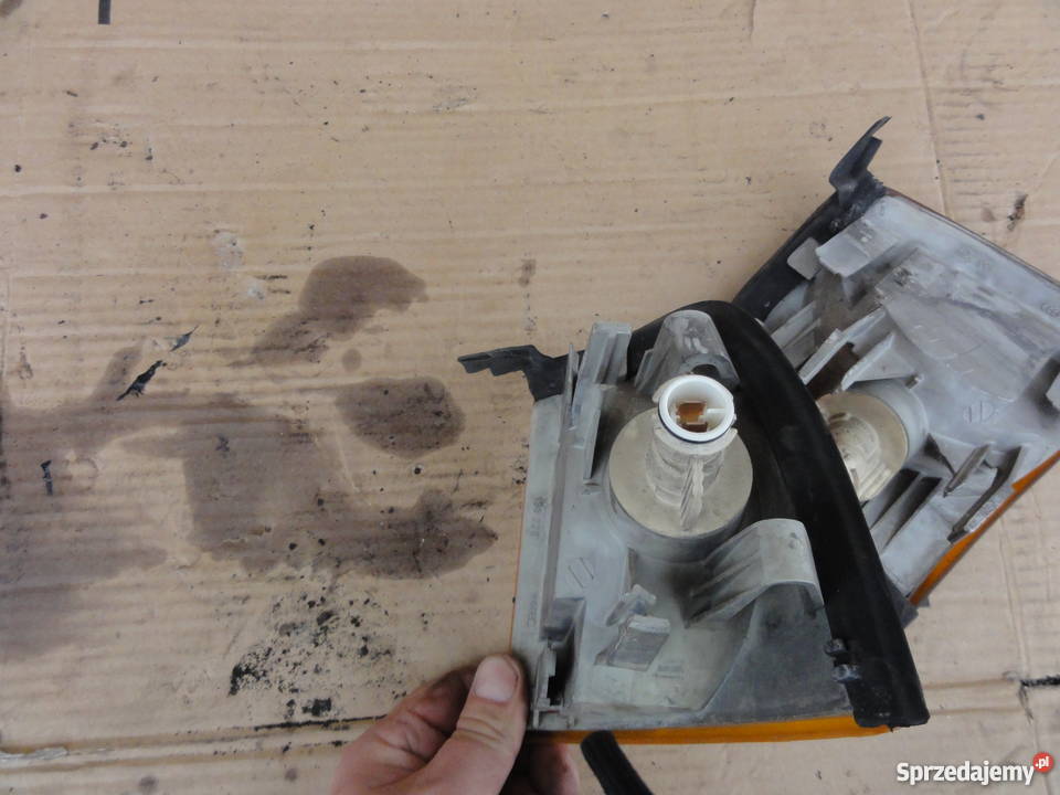 Kierunkowskazy Audi 80 b3 oryginał śląskie Jastrząb