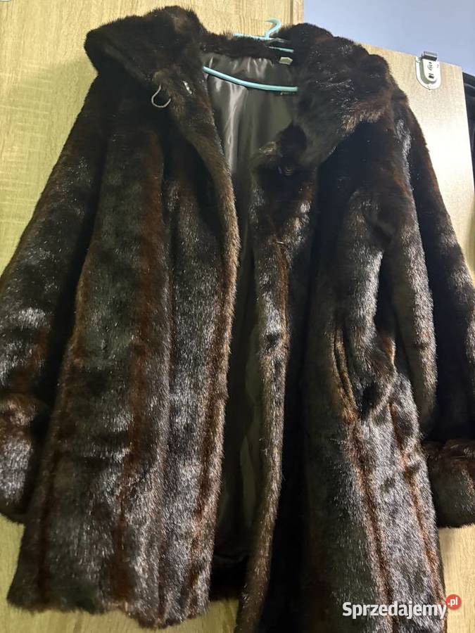 Brązowe Futro z Norek Okazja Życia Rozmiar 44(XXL)