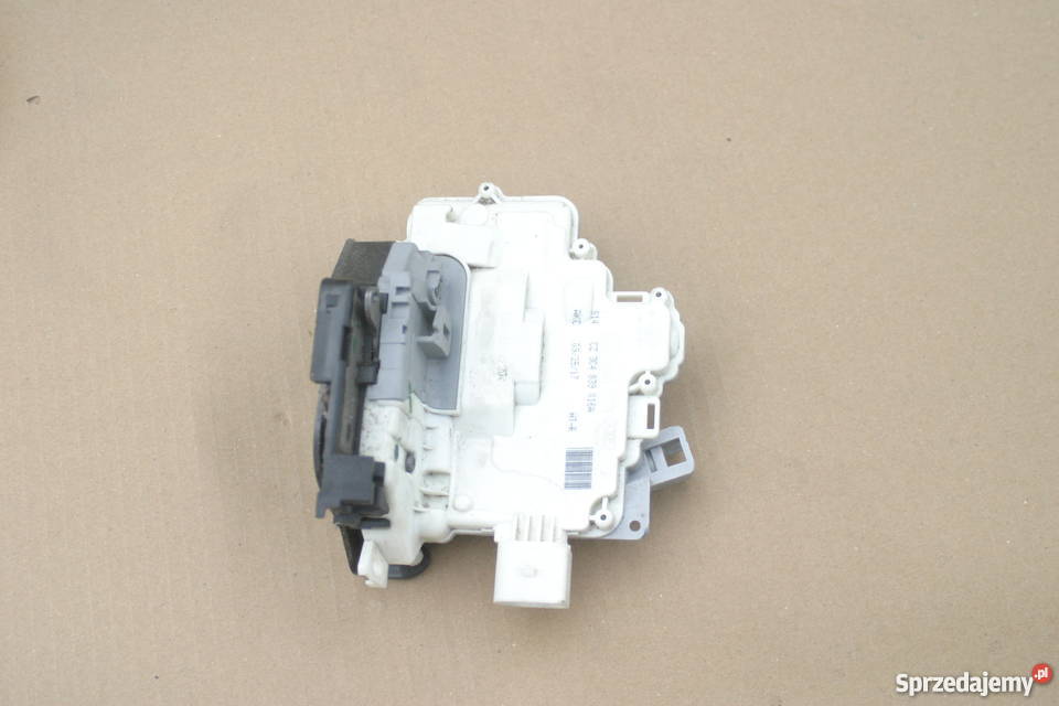 AUDI SEAT SKODA VW ZAMEK DRZWI PRAWY TYŁ zamki, wkładki, kluczyki Bieleń