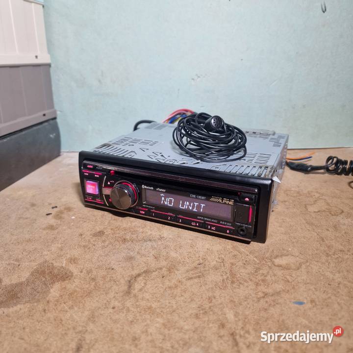 Radio samochodowe Alpine CDE135BT Bluetooth Aux