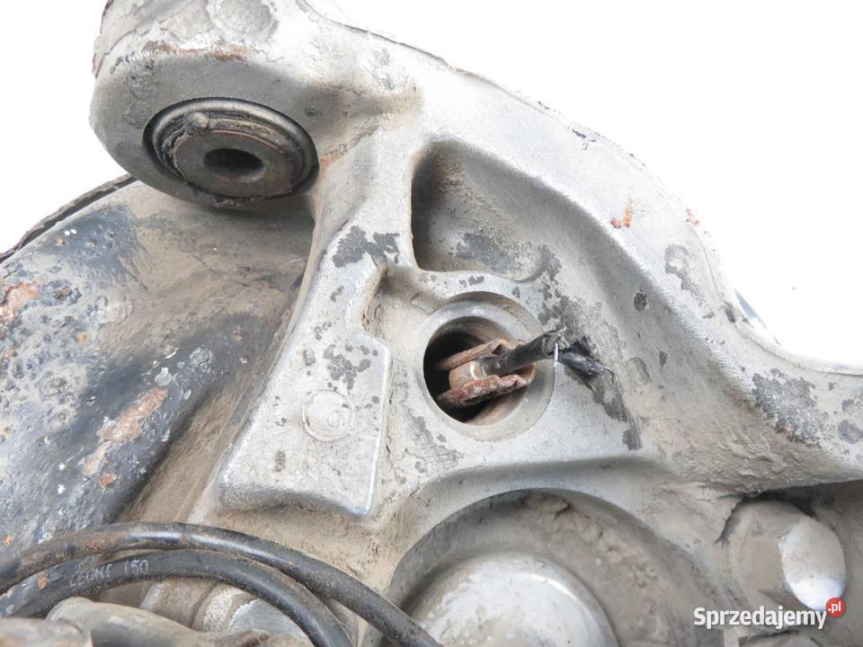 PIASTA TYLNA LEWA VOLVO S80 I 24 D5 D 5244 T sprzedam