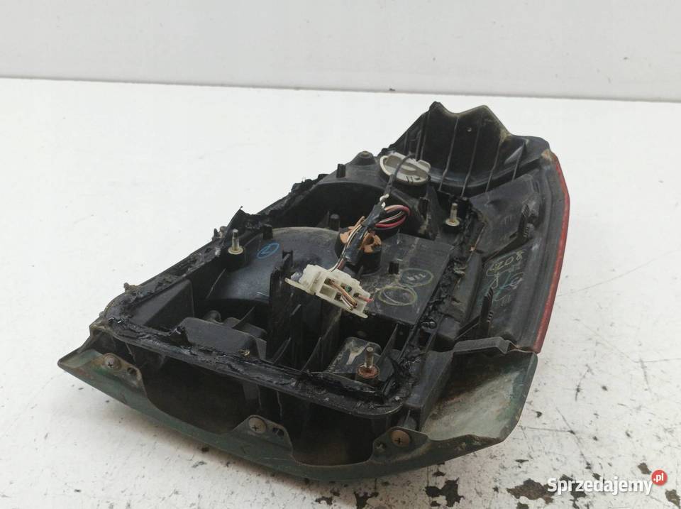 LAMPA TYŁ LEWA LIFT Subaru Forester I 19972002 świętokrzyskie