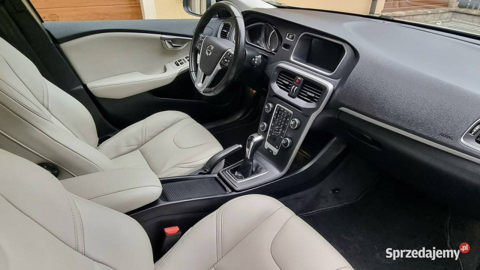 Volvo V40 Lift Skóry 20 150 Wzorowy Stan wielofunkcyjna kierownica V40 Płońsk