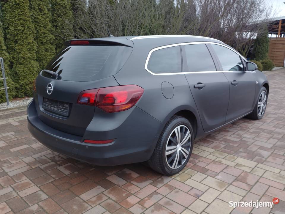 Opel Astra J 2011r 16i 116 BEZWYPADKOWA z czujnik deszczu Witkowo sprzedam