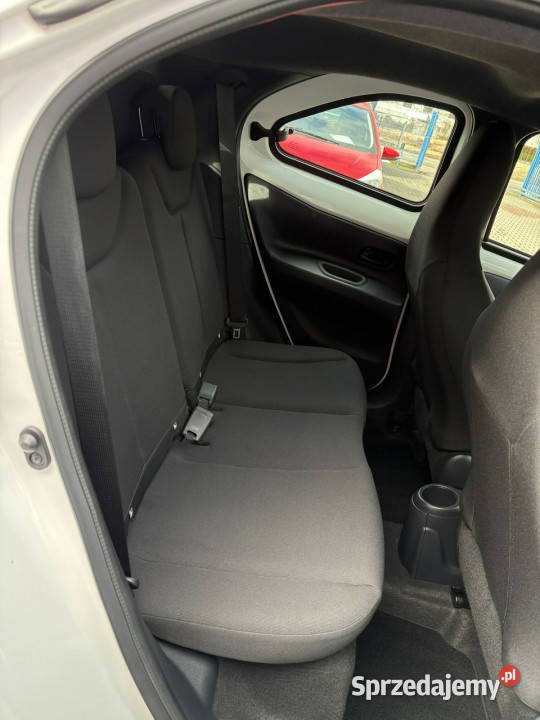 Toyota Aygo X Rezerwacja kamera cofania Tarnowskie Góry