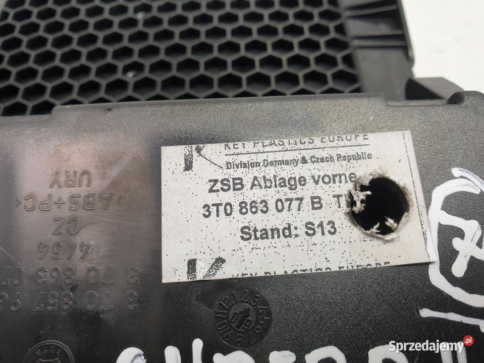 Skoda Superb II POPIELNICZKA Schowek 3T0863077B Rudka