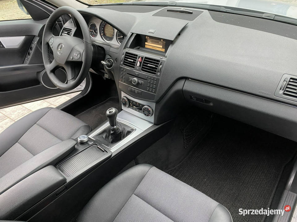 Mercedes C 200 zadbana 100 oryginalny