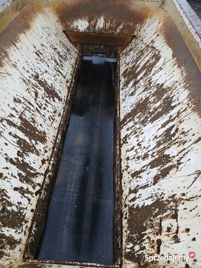 Rozsiewacz wapna Unsin 12 t Ryki