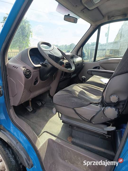 Sprzedam busa Reno master 28 Wygoda