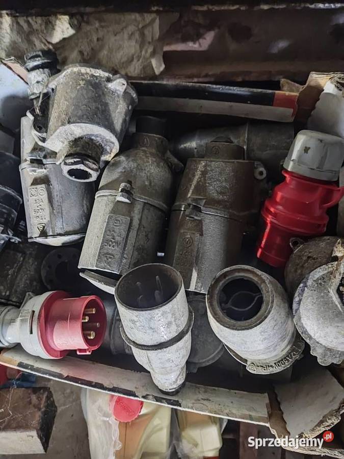 Sprzedam wtyczki gniazda elektryczne