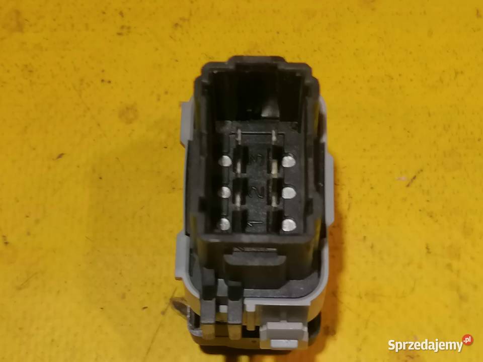 przełącznik blokada drzwi tył 6pin26488 Renault Piotrków Trybunalski