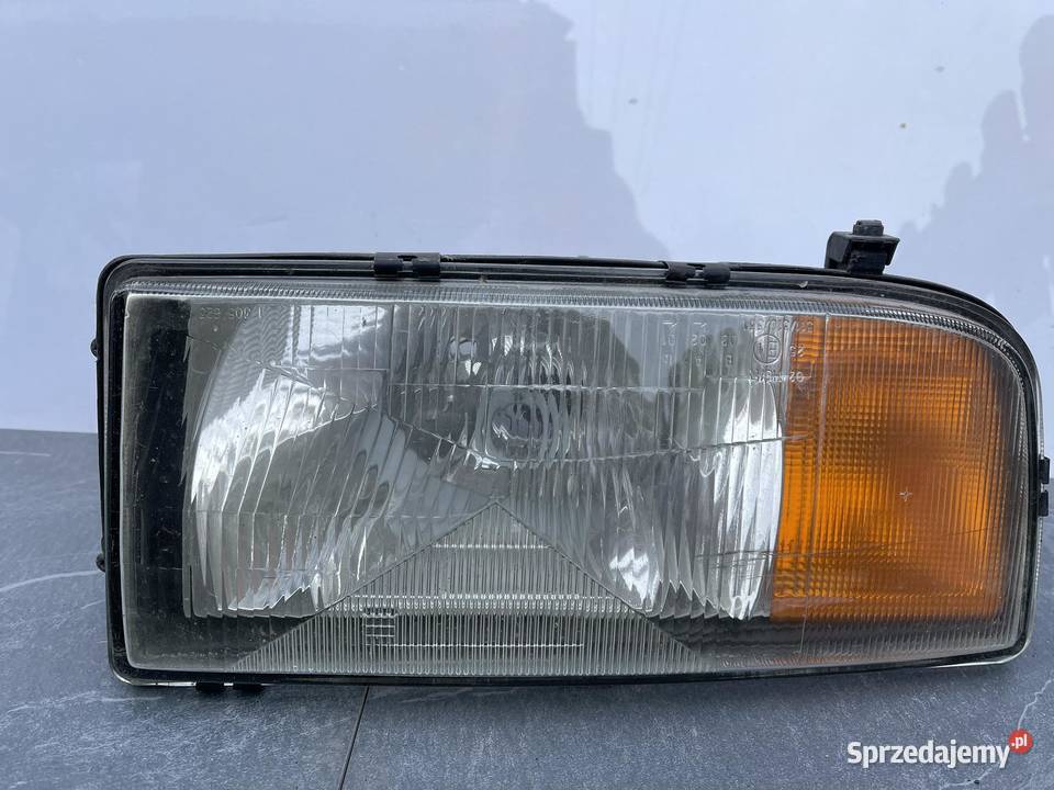 MERCEDES ACTROS PRAWA LAMPA TYŁ Ostroróg