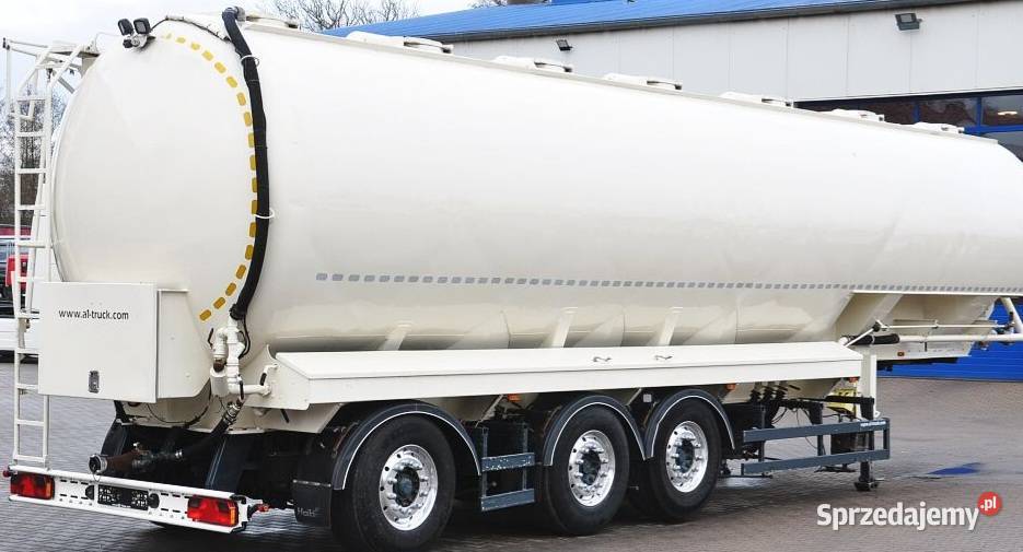 Naczepa do paszy 7 kom 3 osie mazowieckie sprzedam